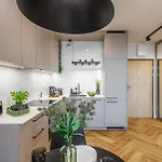 Emihouse Krakovska *